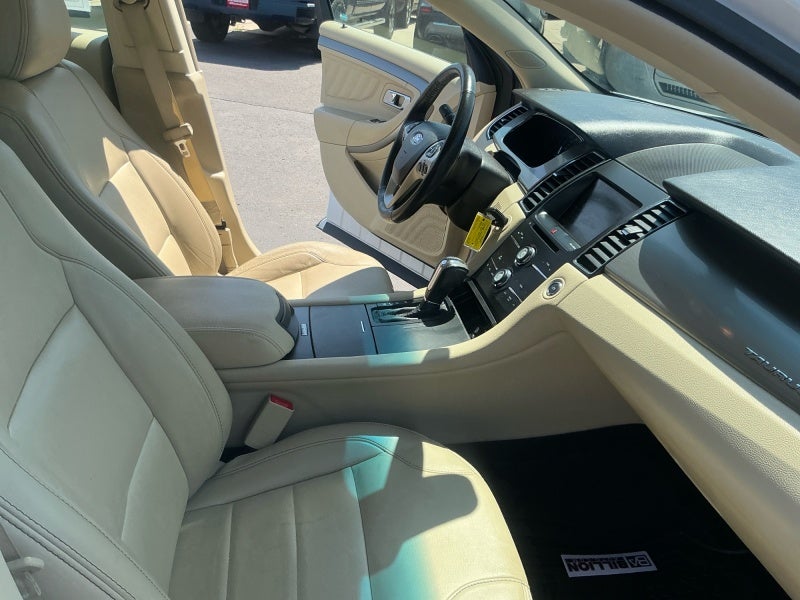 2014 Ford Taurus SEL