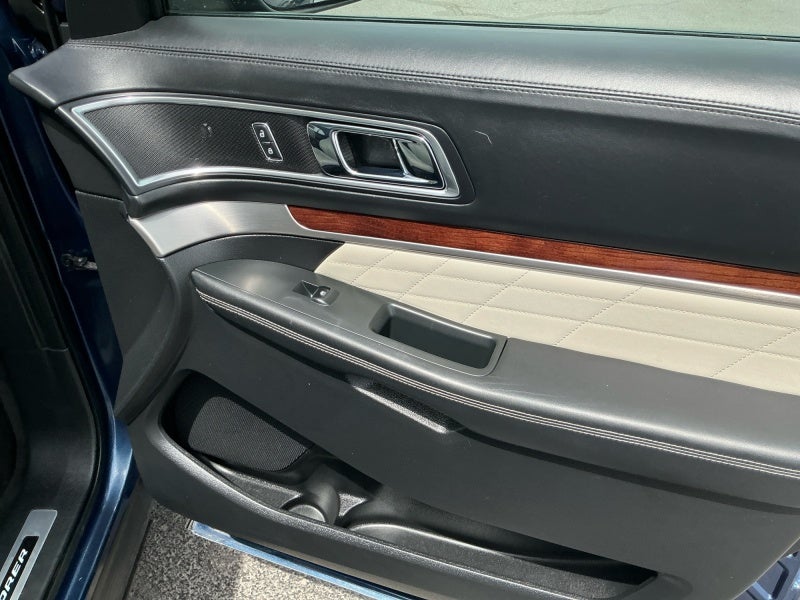 2016 Ford Explorer Platinum