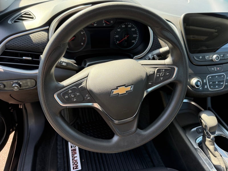 2025 Chevrolet Malibu LT