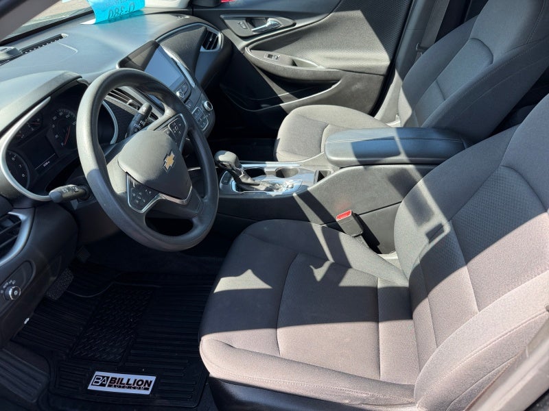2025 Chevrolet Malibu LT