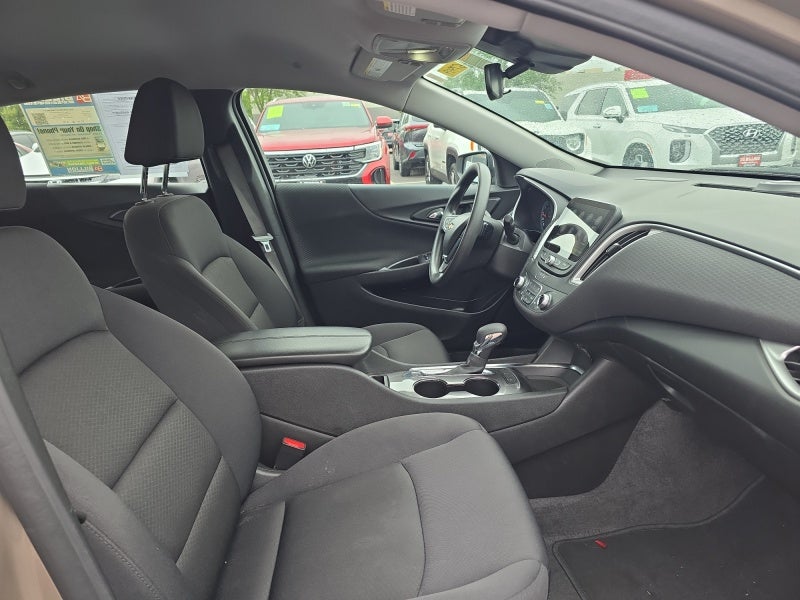 2025 Chevrolet Malibu LT