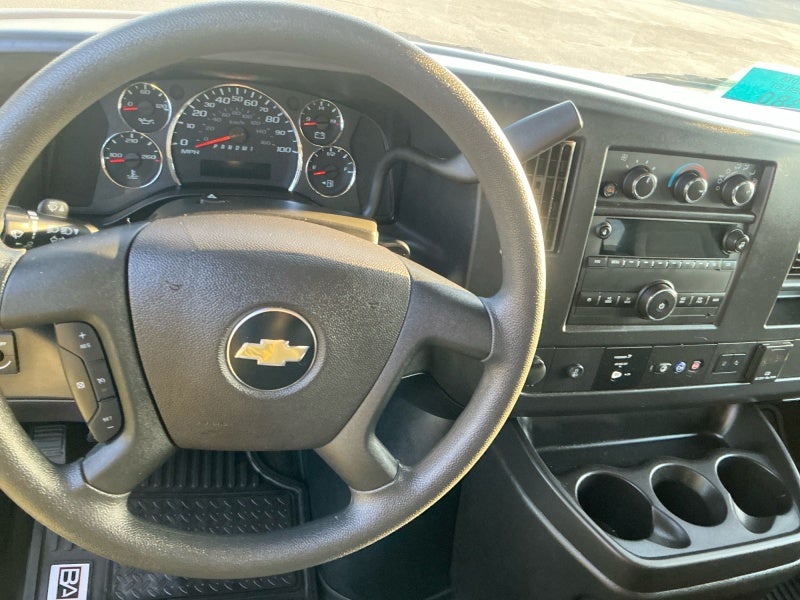 2024 Chevrolet Express Passenger LT