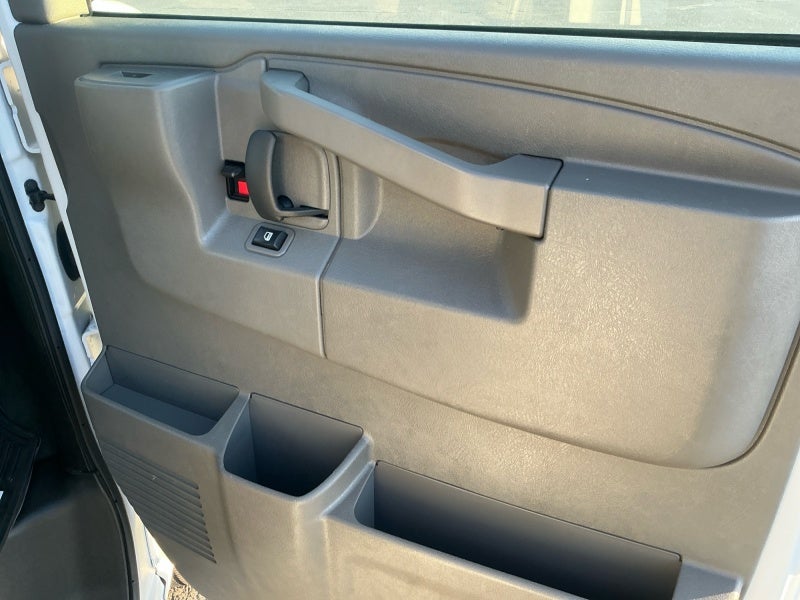 2024 Chevrolet Express Passenger LT