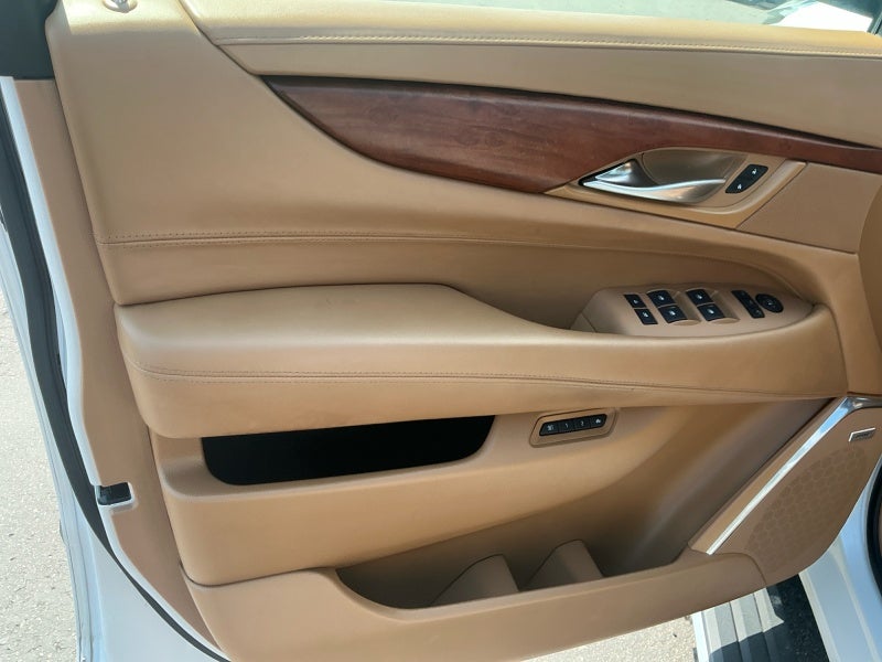 2017 Cadillac Escalade Platinum