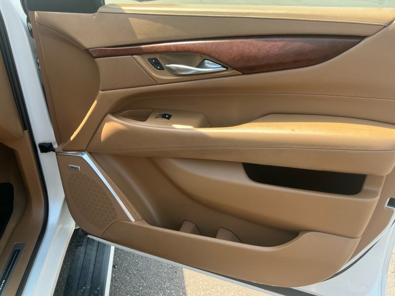 2017 Cadillac Escalade Platinum