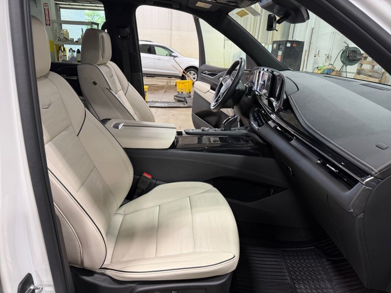 2023 Cadillac Escalade 4WD Sport