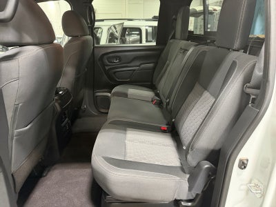 2023 Nissan Titan SV