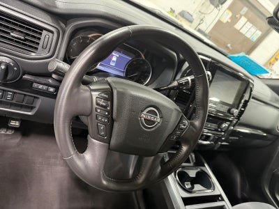 2023 Nissan Titan SV