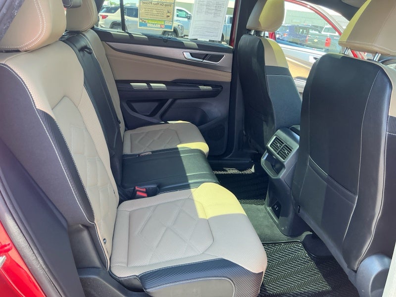 2024 Volkswagen Atlas Cross Sport 2.0T SE w/Technology