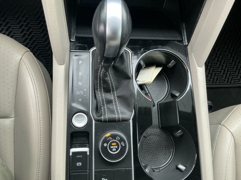 2023 Volkswagen Atlas 2.0T SE w/Technology