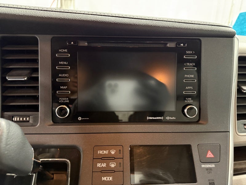 2019 Toyota Sienna XLE Premium