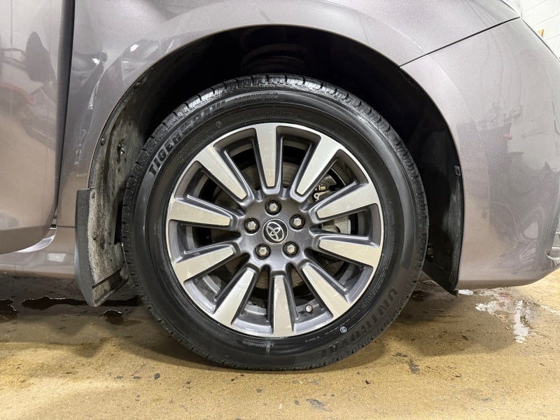 2019 Toyota Sienna XLE Premium