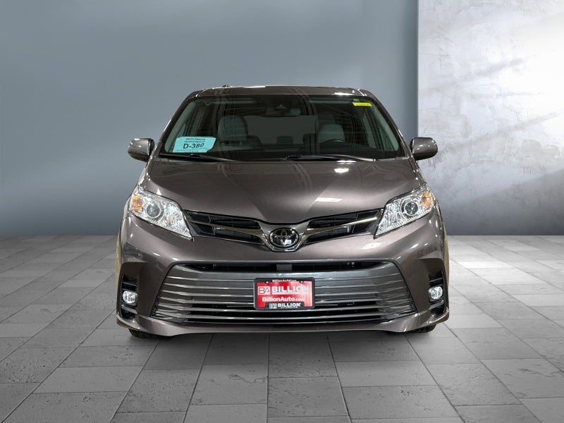 2019 Toyota Sienna XLE Premium