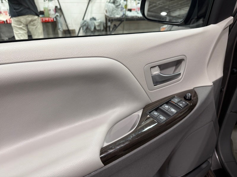 2019 Toyota Sienna XLE Premium