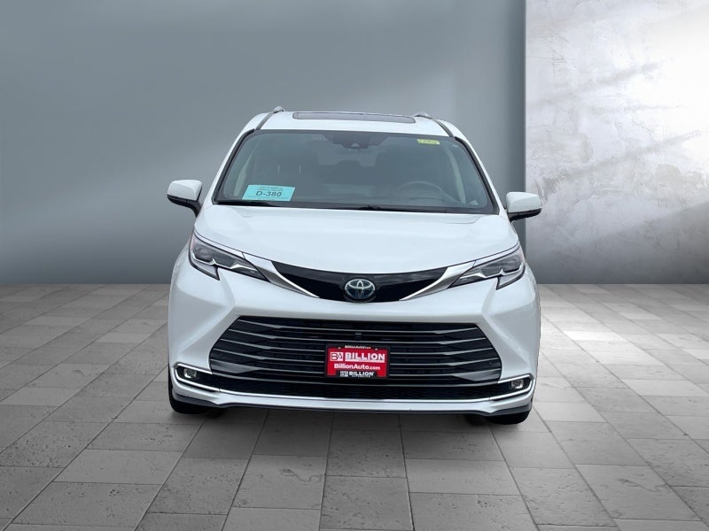 2022 Toyota Sienna Platinum