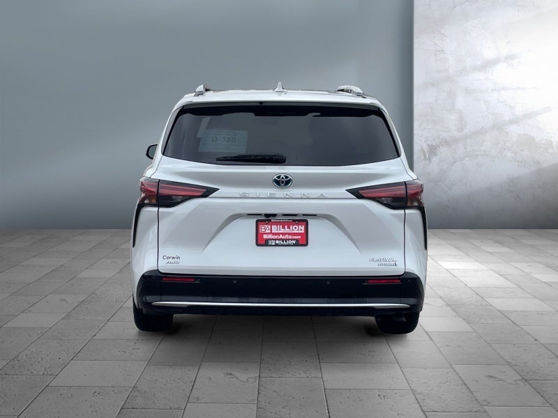 2022 Toyota Sienna Platinum