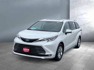 2022 Toyota Sienna Platinum
