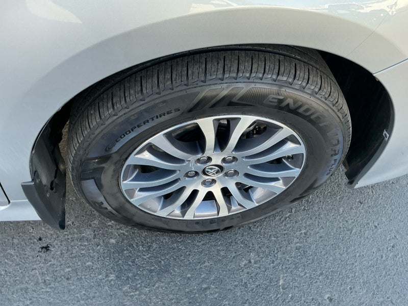 2018 Toyota Sienna XLE