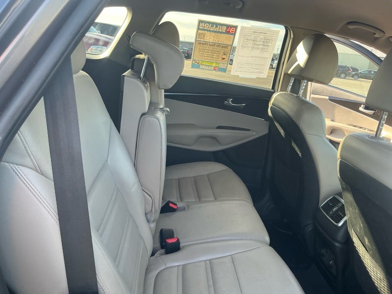 2019 Kia Sorento EX V6