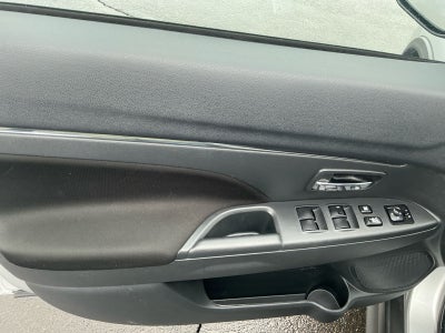 2025 Mitsubishi Outlander Sport ES