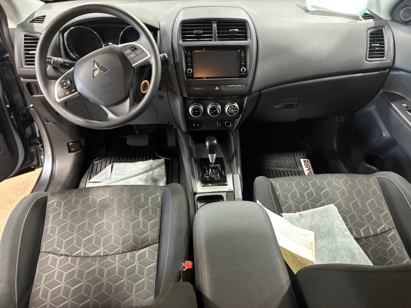 2025 Mitsubishi Outlander Sport SE