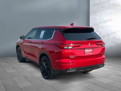 2023 Mitsubishi Outlander SE Special Edition