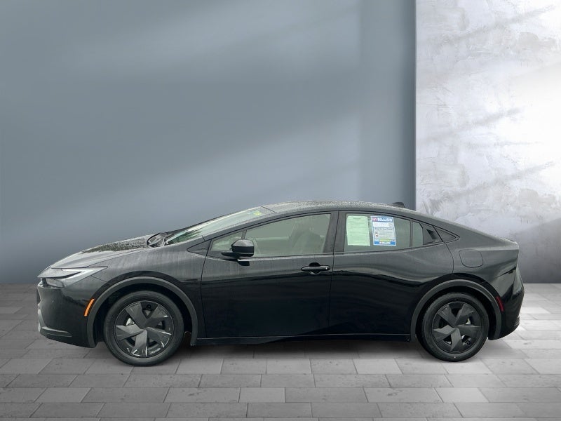 2023 Toyota Prius LE