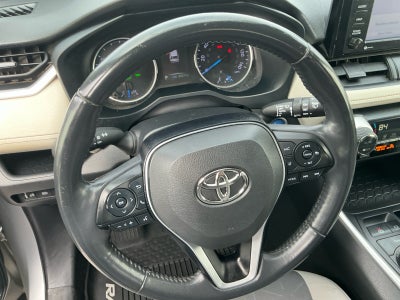 2020 Toyota RAV4 Hybrid XLE