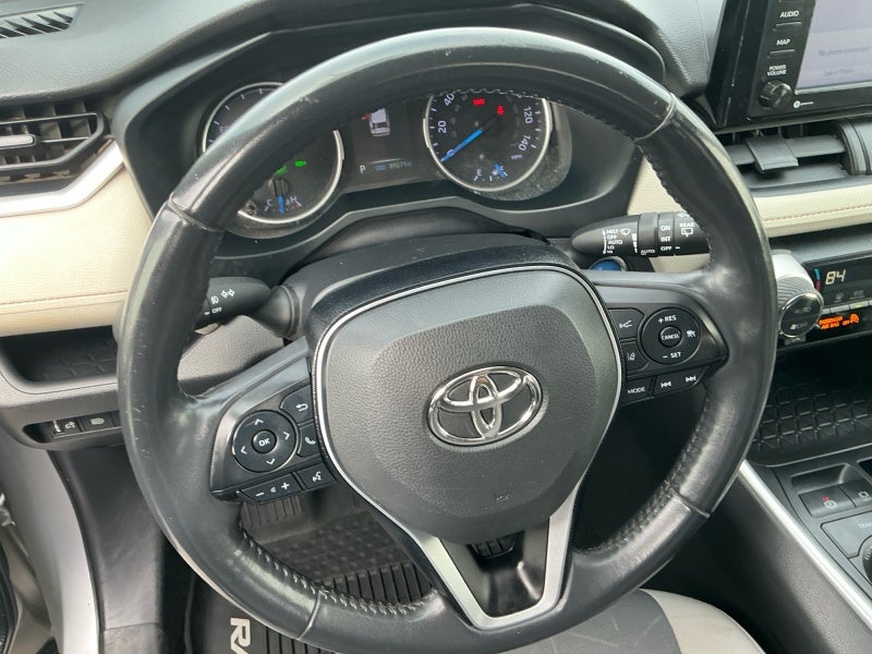 2020 Toyota RAV4 Hybrid XLE