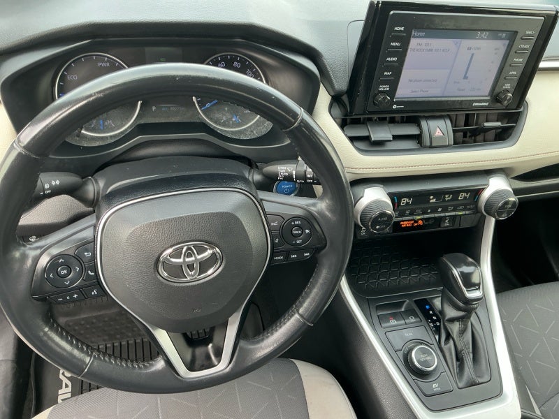 2020 Toyota RAV4 Hybrid XLE