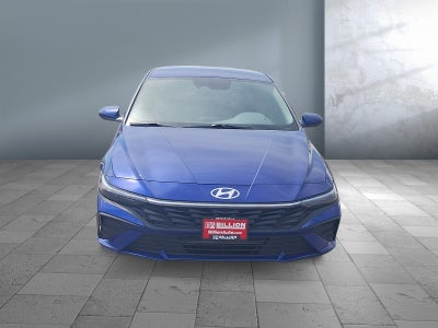 2025 Hyundai Elantra SE