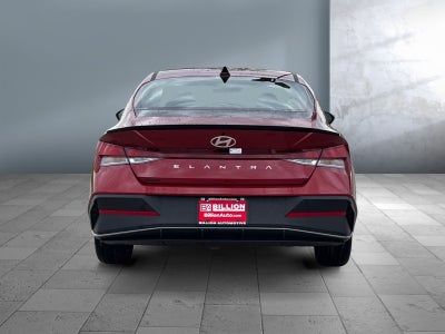 2025 Hyundai Elantra SEL Sport