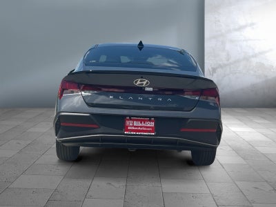2025 Hyundai Elantra SEL Sport