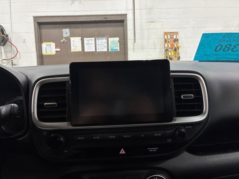 2022 Hyundai Venue SE