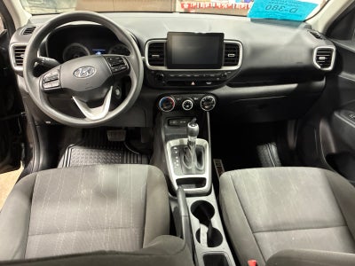 2022 Hyundai Venue SE