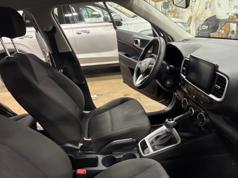 2022 Hyundai Venue SE