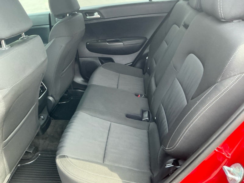 2022 Kia Sportage LX - Photo 16