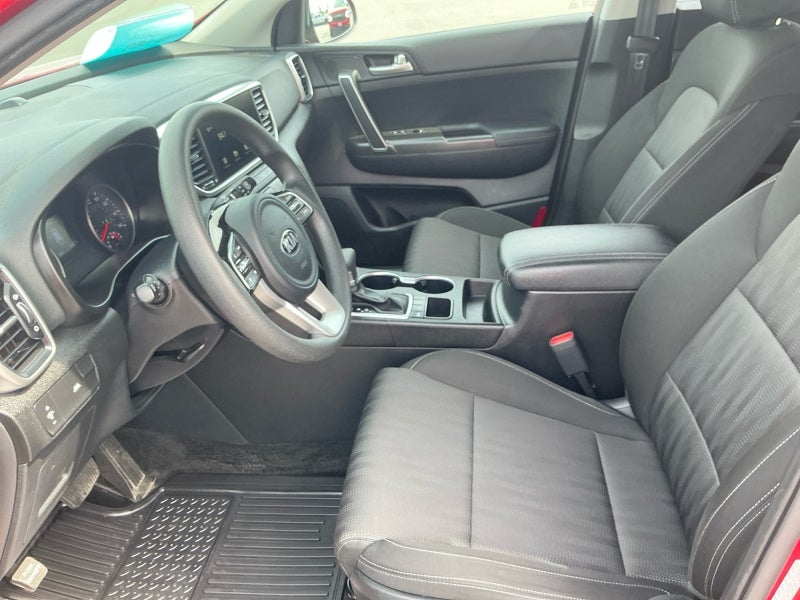 2022 Kia Sportage LX - Photo 9