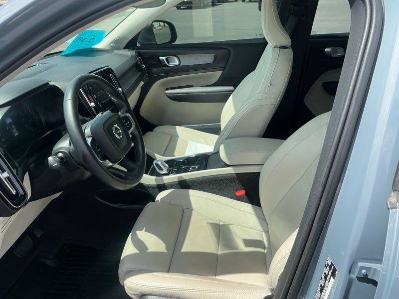 2022 Volvo XC40 Inscription
