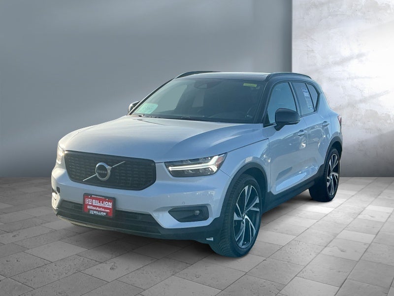 2020 Volvo XC40 R-Design