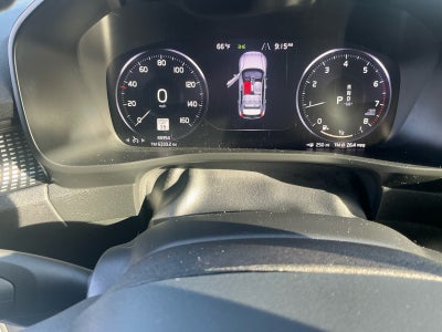 2020 Volvo XC40 R-Design