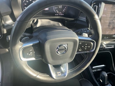 2020 Volvo XC40 R-Design