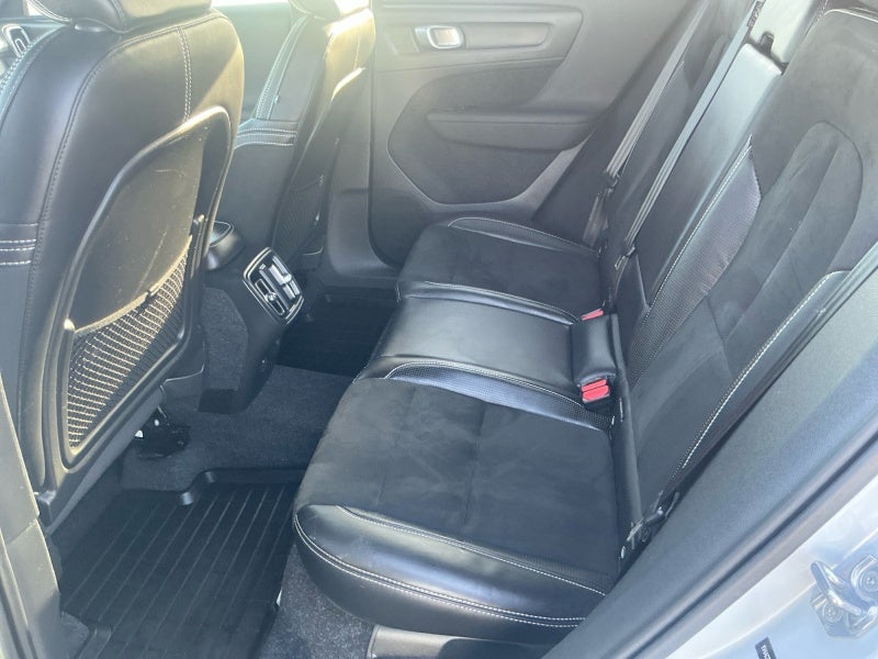 2020 Volvo XC40 R-Design